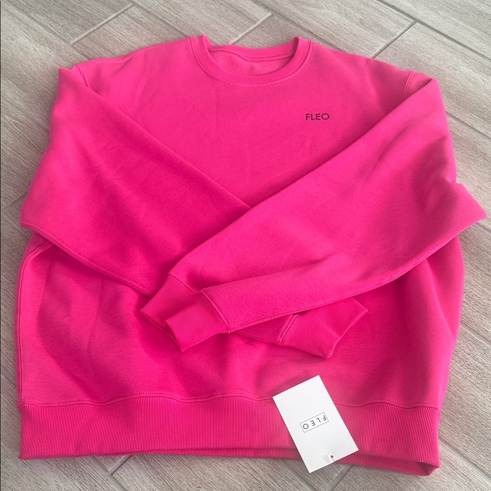 Fleo Women's Hot Pink Sweatshirt